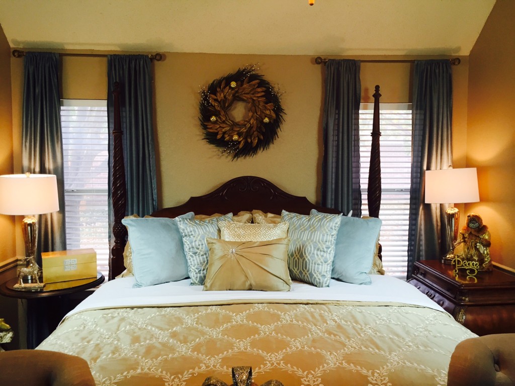 christmas master bedroom