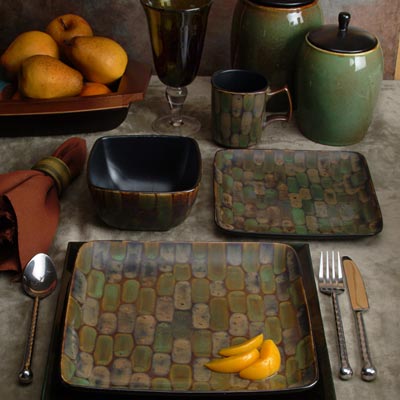 Shopping/squaredinnerware.jpg Shopping/squaredinnerware.jpg
